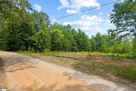 161 Utz Ln, Starr, SC 29684 photo 4