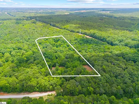 161 Utz Ln, Starr, SC 29684