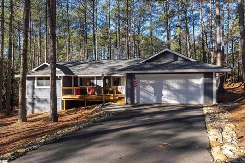 18 Fair Wind Dr, Salem, SC 29676