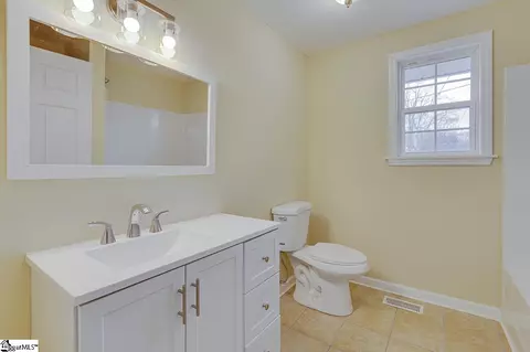 310 Powell St, Easley, SC 29640 photo 14