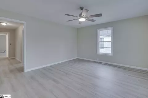 310 Powell St, Easley, SC 29640 photo 8