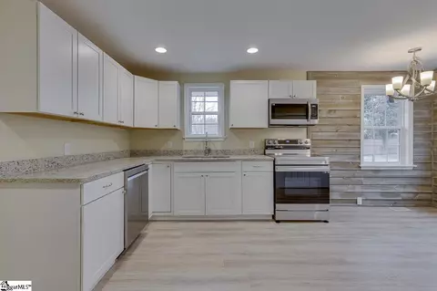 310 Powell St, Easley, SC 29640 photo 18