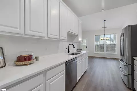 Kitchen - 204 Durand Ct, Greer, SC 29650 photo 2 of 2