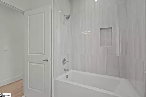 Bath - 200 Tot Howell Rd, Greer, SC 29651 photo 4 of 4