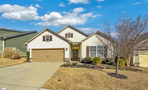 40 Noble Wing Ln, Taylors, SC 29687