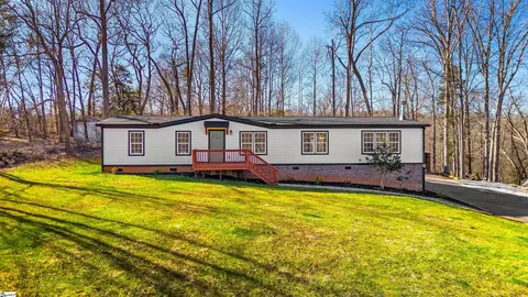 27 Henry Clark Ln, Greer, SC 29651
