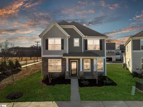 204 Fennec Dr, Fountain Inn, SC 29644