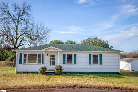 1529 Blue Ridge Blvd, Seneca, SC 29672