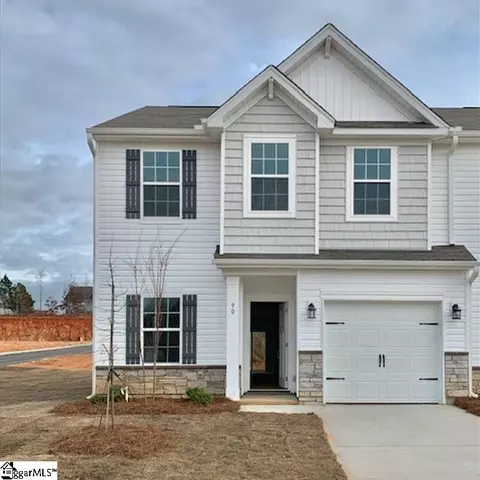 90 Fernhill Ln, Fountain Inn, SC 29644