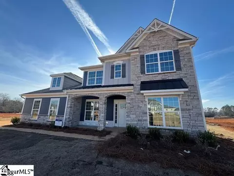 104 Leaning Oaks Ln, Greer, SC 29651