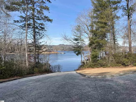 0 Sourwood Bench Ct, Salem, SC 29676