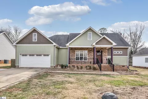 533 Davenport Rd, Simpsonville, SC 29680