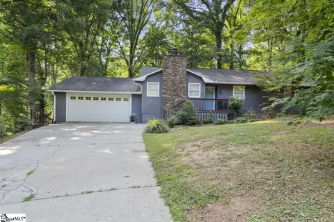 6 Ivy Ct, Seneca, SC 29678