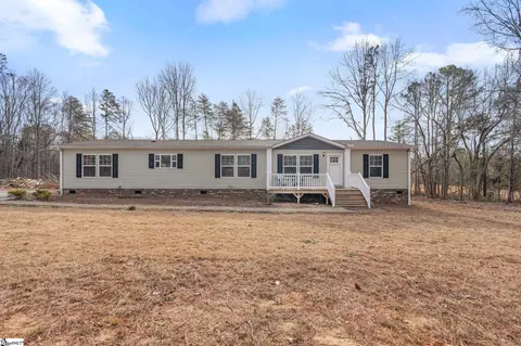 321 Douglas Rd, Gray Court, SC 29645