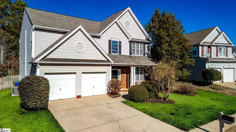 102 Cobb Hall Ct, Greenville, SC 29607