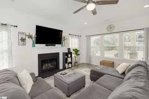 312 Starling Ave, Easley, SC 29642 photo 5
