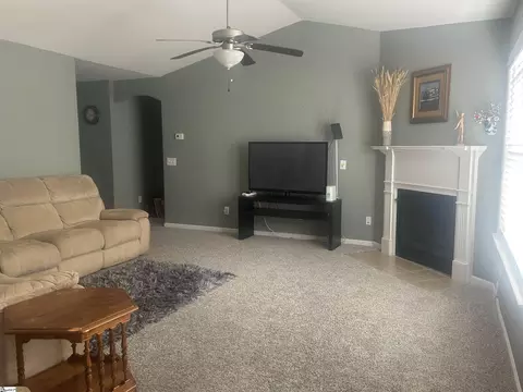 645 Chartwell Dr, Greer, SC 29650 photo 4