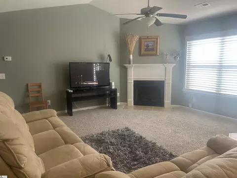 645 Chartwell Dr, Greer, SC 29650 photo 3