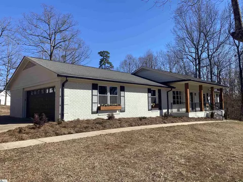116 Mt Vernon Cir, Greer, SC 29651 photo 2