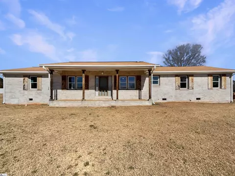 1102 Mount Zion Rd, Spartanburg, SC 29303
