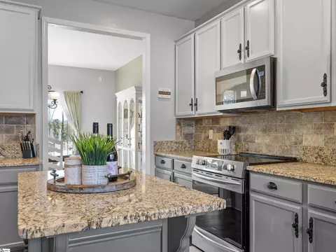 108 Henderson Rd, Greer, SC 29651 photo 12