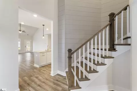 221 Rosecroft Dr, Easley, SC 29642 photo 3