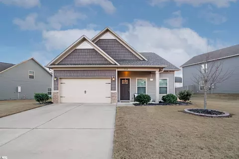 716 Camberwell Dr, Simpsonville, SC 29680