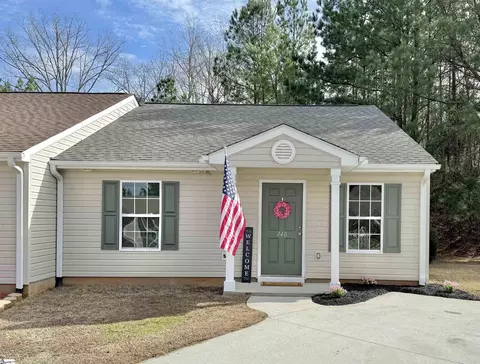 340 Oak Knoll Ct, Seneca, SC 29678