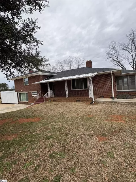 1402 Anderson Dr, Williamston, SC 29697