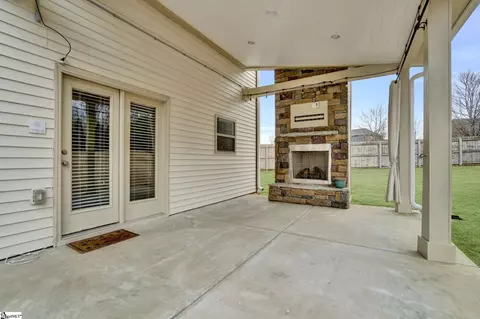 Exterior - 142 Berwick Dr, Easley, SC 29642 photo 2 of 4