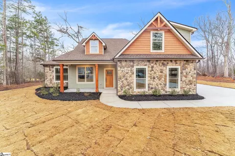 104 Deer Trot Ave, Belton, SC 29627