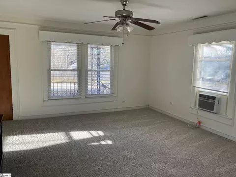 Living - 113 Garrison St, Easley, SC 29640 photo 2 of 3