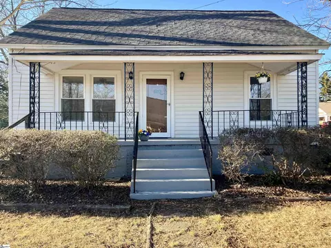 Exterior - 113 Garrison St, Easley, SC 29640 photo 2 of 8