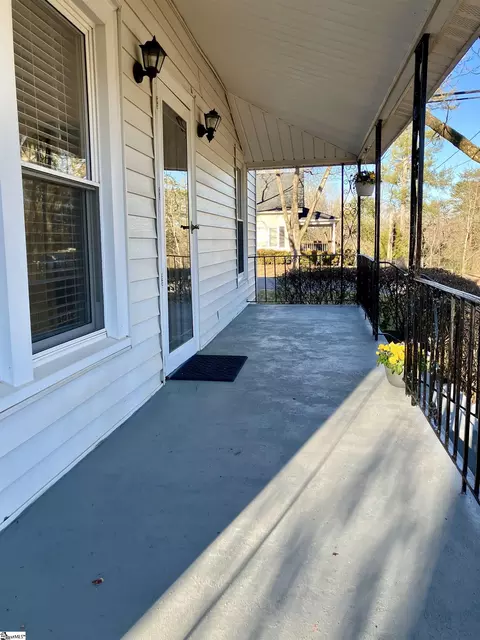 Exterior - 113 Garrison St, Easley, SC 29640 photo 5 of 8