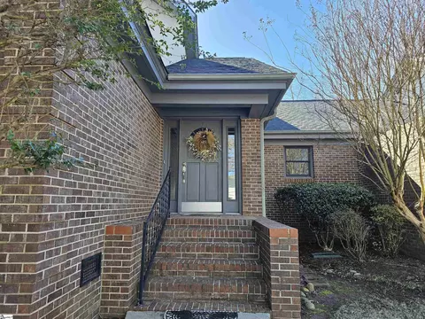 1002 Cobbs Glen Dr, Anderson, SC 29621