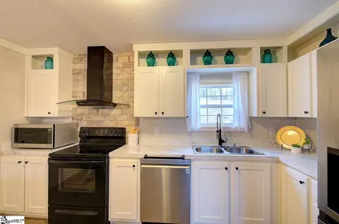 109 Boone Dr, Easley, SC 29640 photo 15