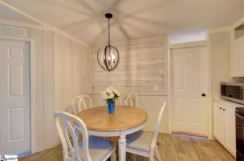 109 Boone Dr, Easley, SC 29640 photo 11