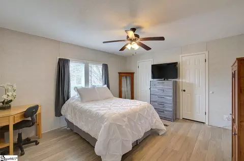 109 Boone Dr, Easley, SC 29640 photo 17