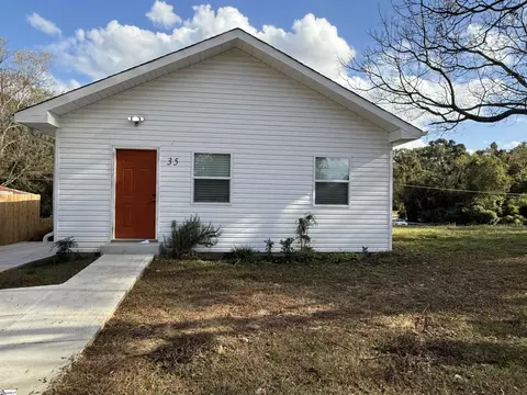 35 Oak St, Spartanburg, SC 29306