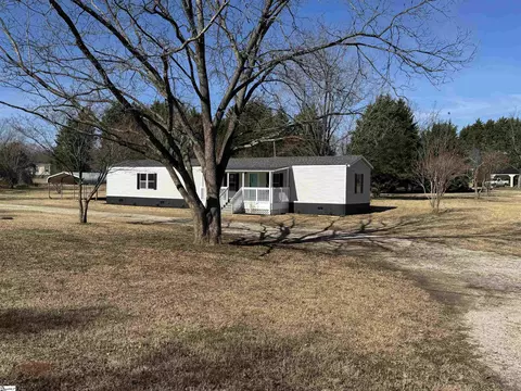 116 Whippoorwill Ln, Pelzer, SC 29669