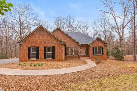 127 Westberrys Creek Rd, Duncan, SC 29334