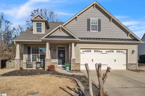 6 Leeds Ct, Simpsonville, SC 29681