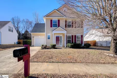 305 Stillwater Ct, Simpsonville, SC 29681
