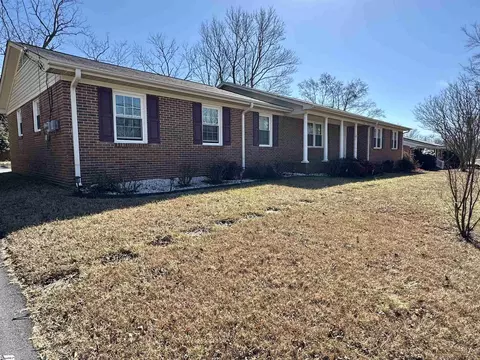 116 Waddell Rd, Greenville, SC 29609