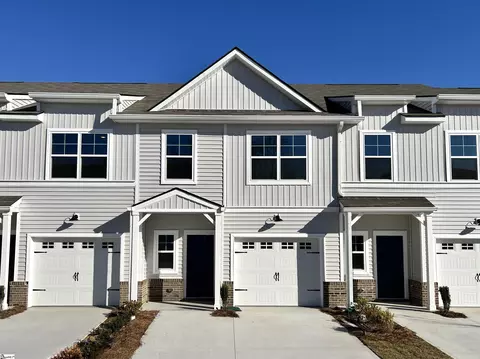 124 Callen Dr, Greenville, SC 29607