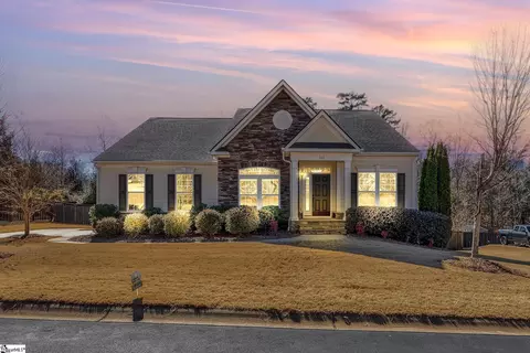 231 Princeton Dr, Duncan, SC 29334