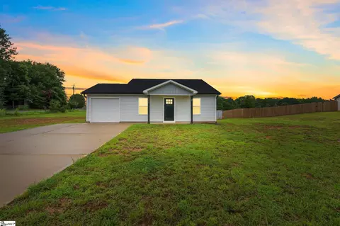 1390 Old Pacolet Rd, Spartanburg, SC 29307