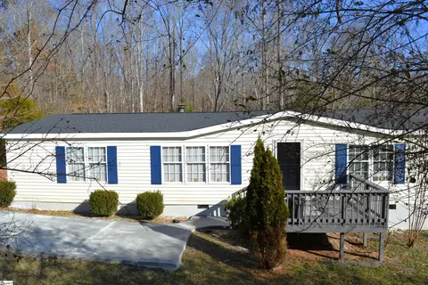 213 Robertson Rd, Anderson, SC 29621