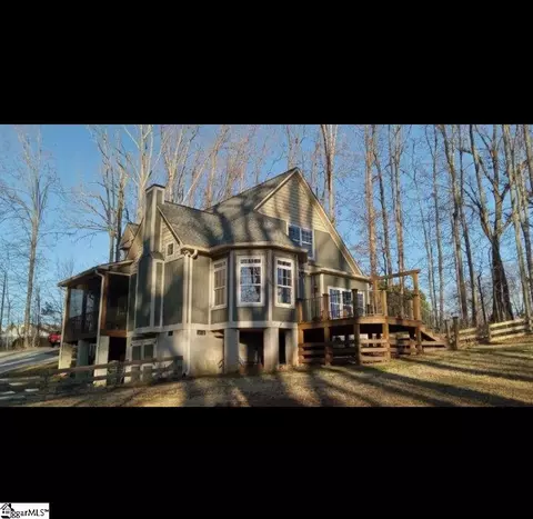 265 Links Dr, Campobello, SC 29322