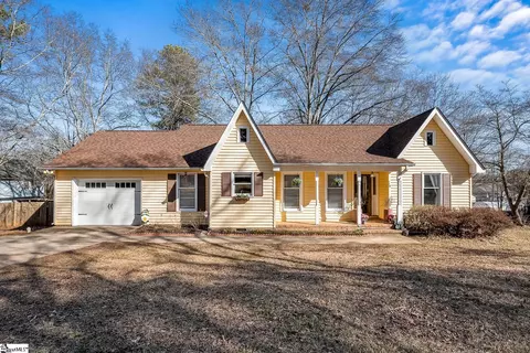 118 Coachman Dr, Anderson, SC 29625
